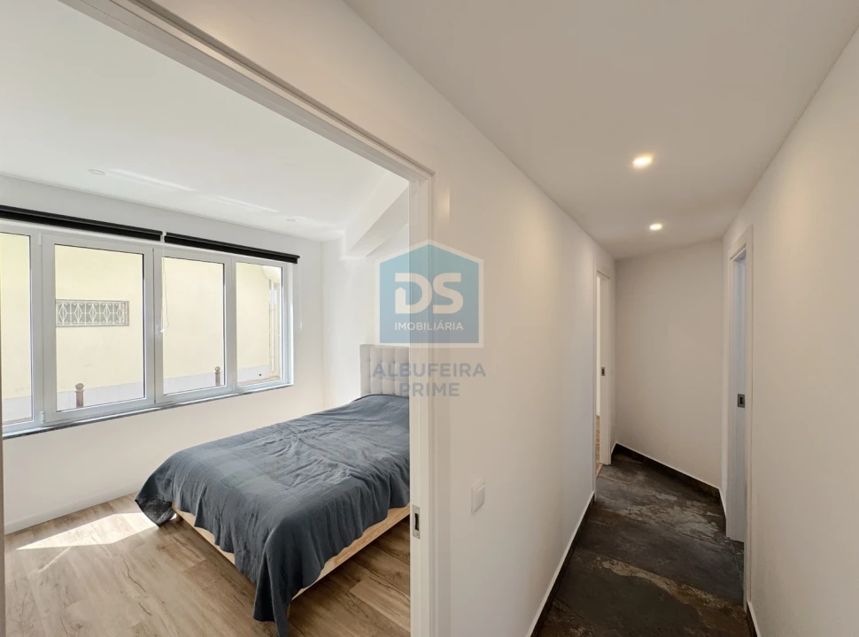 Apartamento T3 para Venda em Quarteira Foto 28