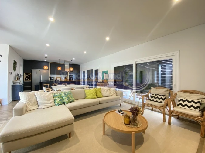 Moradia T4 para Venda em Samora Correia Foto 6