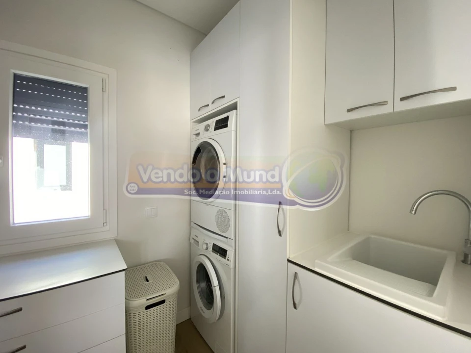 Moradia T4 para Venda em Samora Correia Foto 10