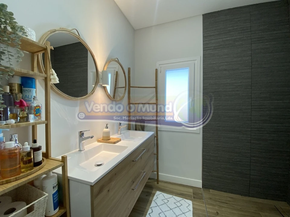 Moradia T4 para Venda em Samora Correia Foto 19