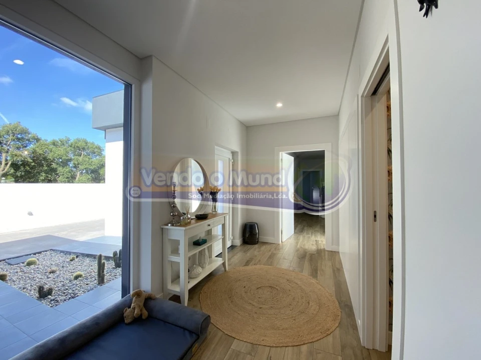 Moradia T4 para Venda em Samora Correia Foto 13