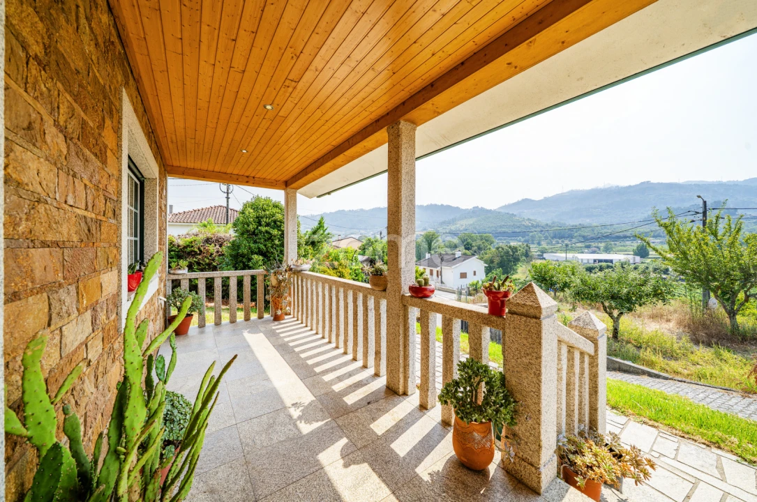 Moradia T3 para Venda em Nogueira Foto 6