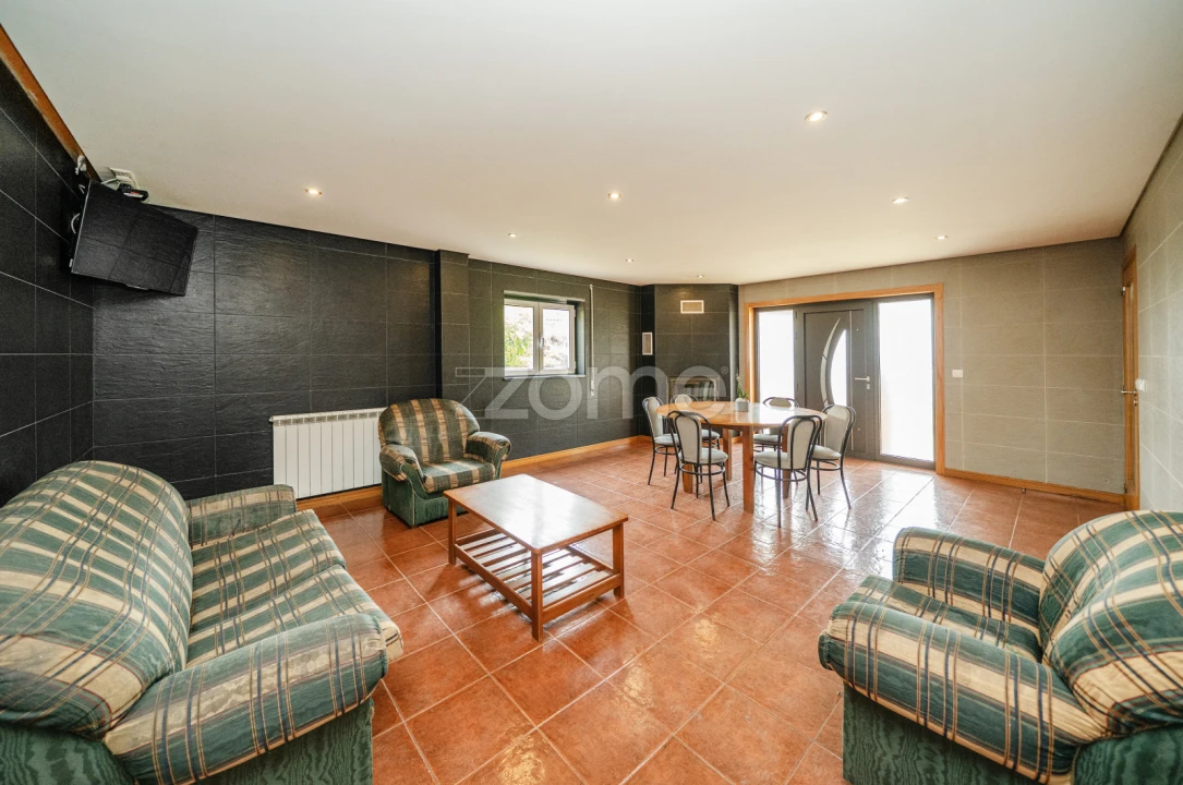 Moradia T3 para Venda em Nogueira Foto 24