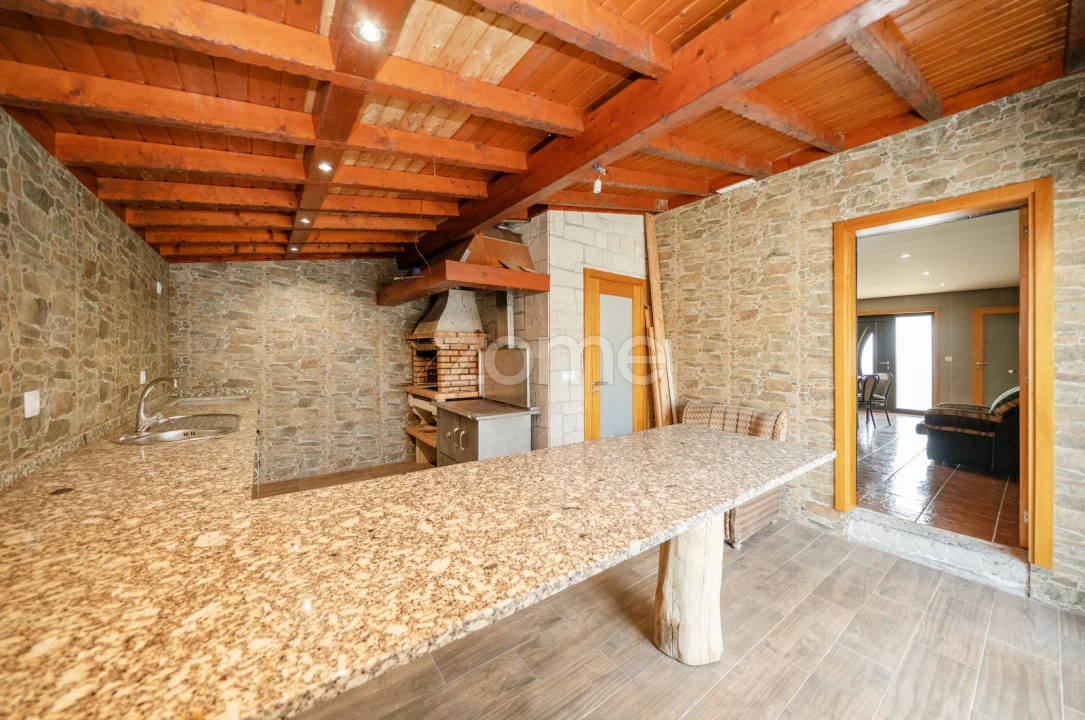 Moradia T3 para Venda em Nogueira Foto 26