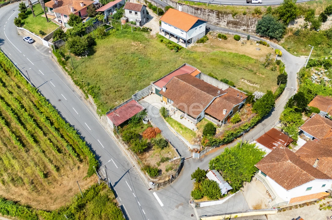 Moradia T3 para Venda em Nogueira Foto 35