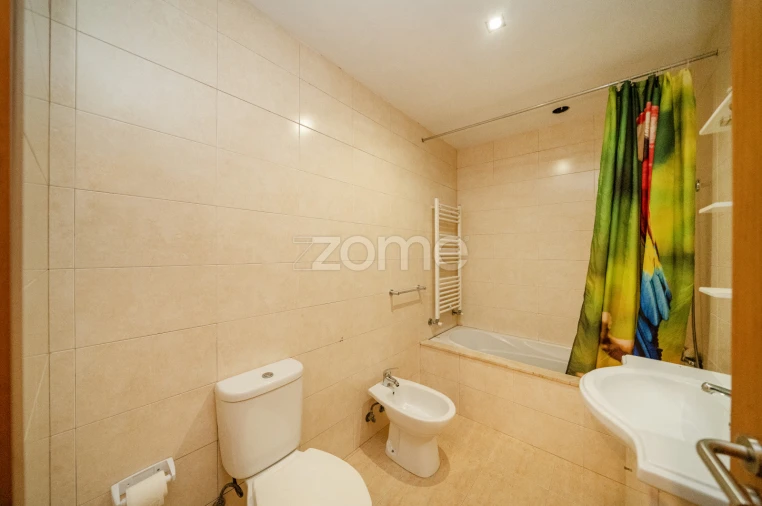 Moradia T3 para Venda em Nogueira Foto 19