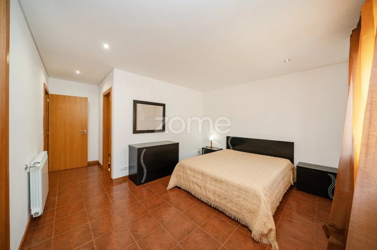 Moradia T3 para Venda em Nogueira Foto 14