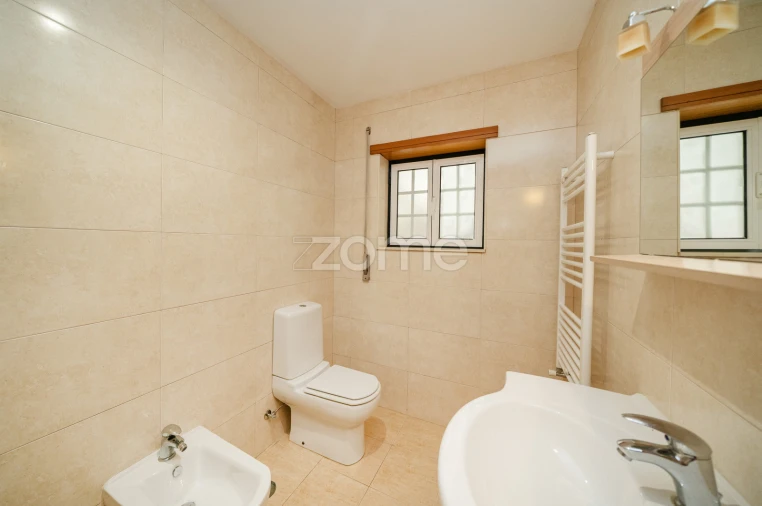 Moradia T3 para Venda em Nogueira Foto 12