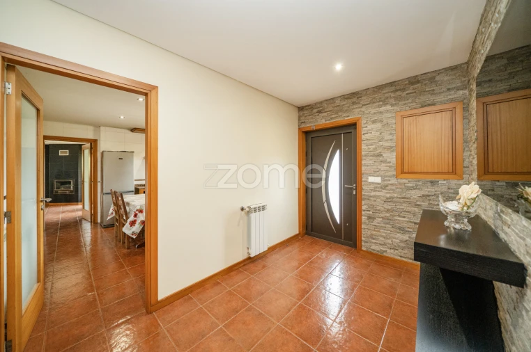 Moradia T3 para Venda em Nogueira Foto 20