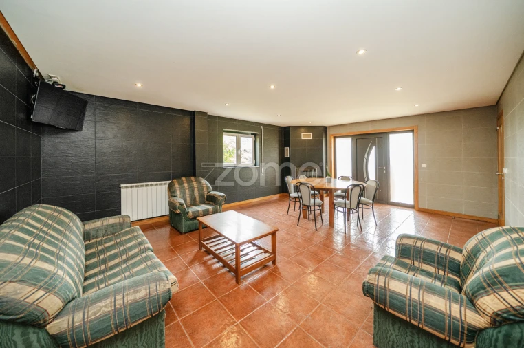 Moradia T3 para Venda em Nogueira Foto 24