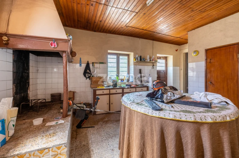 Quinta T4 para Venda em Juncal Foto 67