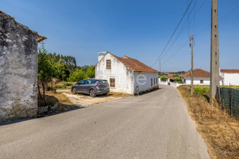 Quinta T4 para Venda em Juncal Foto 31