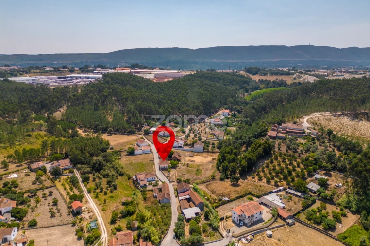 Quinta T4 para Venda em Juncal Foto 10