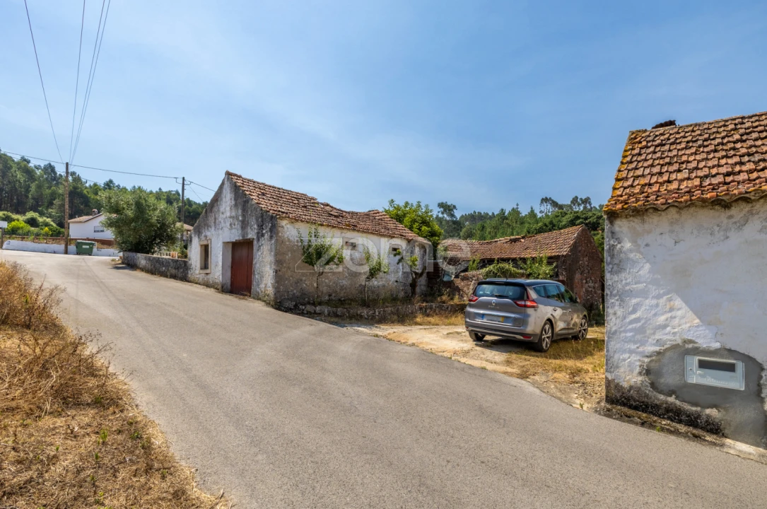 Quinta T4 para Venda em Juncal Foto 32