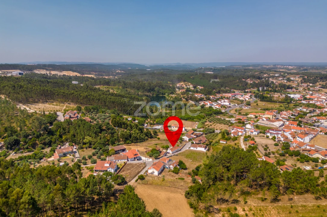 Quinta T4 para Venda em Juncal Foto 4