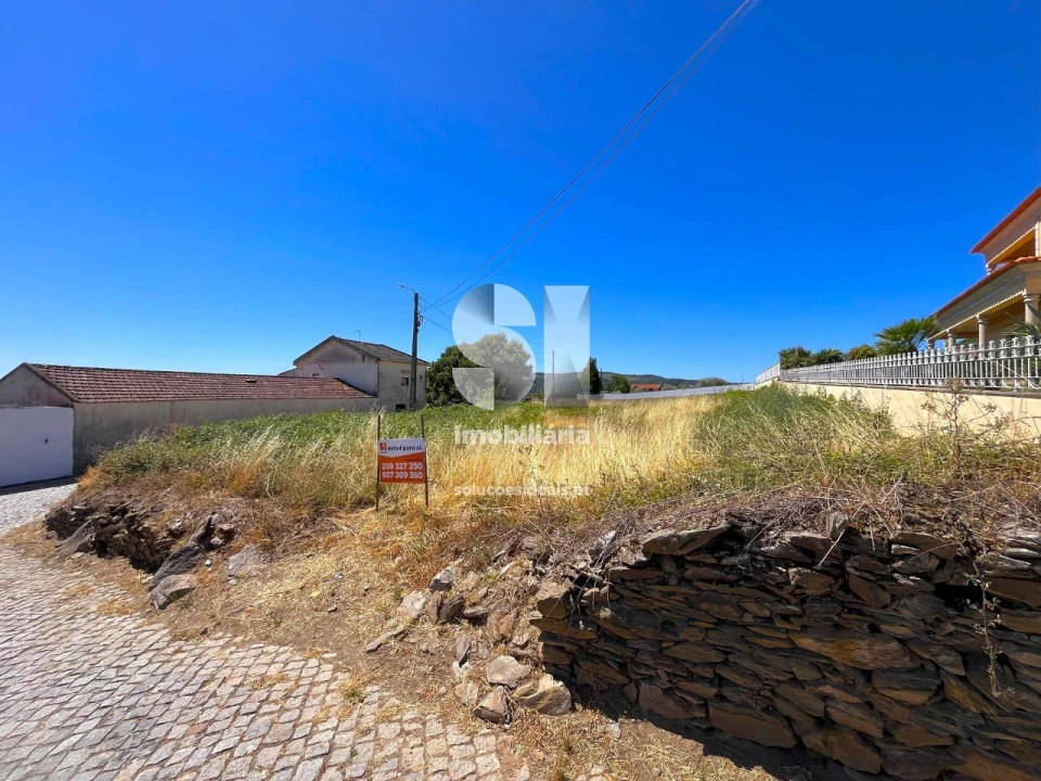 Terreno para Venda em Sabrosa Foto 2