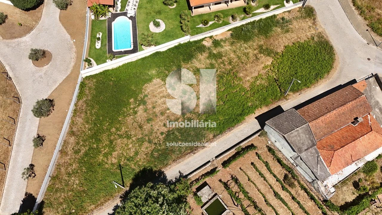 Terreno para Venda em Sabrosa Foto 8