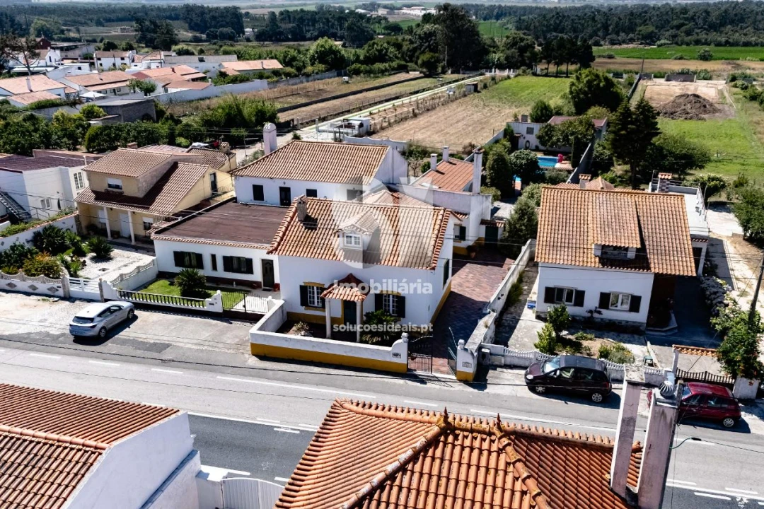 Moradia T4 para Venda em Alfeizerão Foto 1