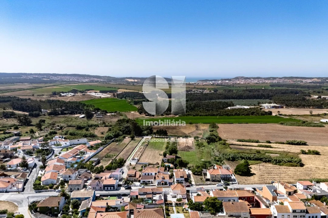 Moradia T4 para Venda em Alfeizerão Foto 4