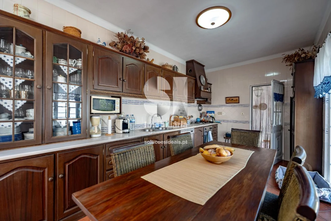 Moradia T4 para Venda em Alfeizerão Foto 14