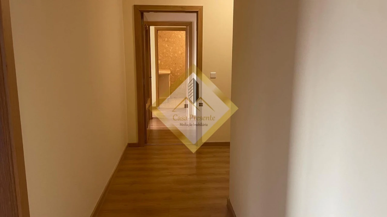 Apartamento T2 para Venda em Canidelo Foto 8