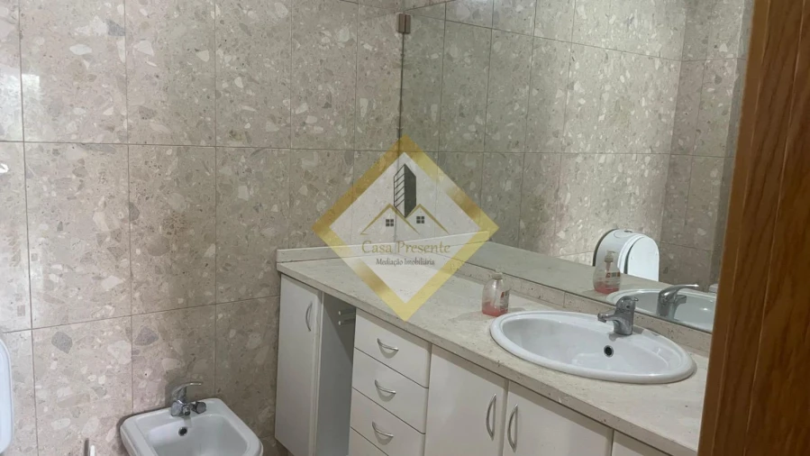 Apartamento T2 para Venda em Canidelo Foto 13