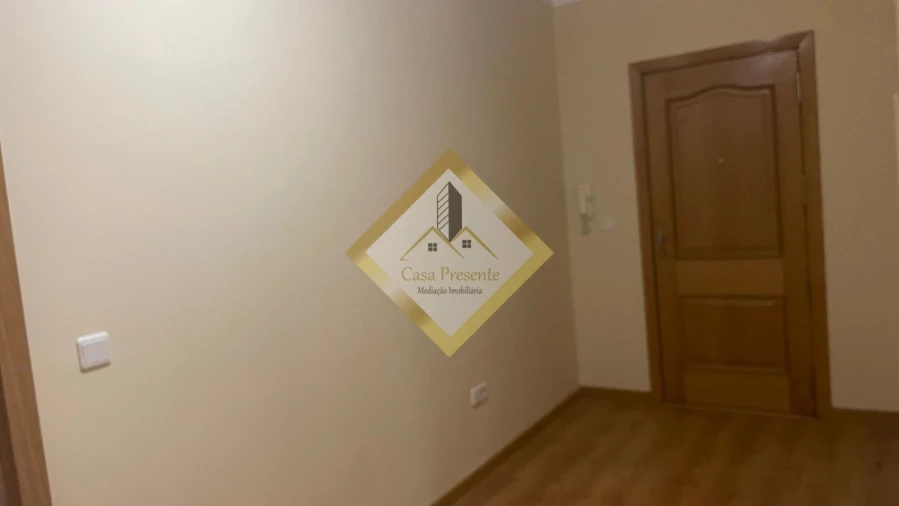 Apartamento T2 para Venda em Canidelo Foto 7