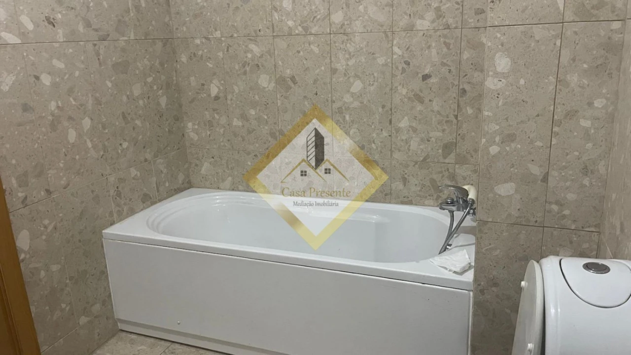 Apartamento T2 para Venda em Canidelo Foto 14