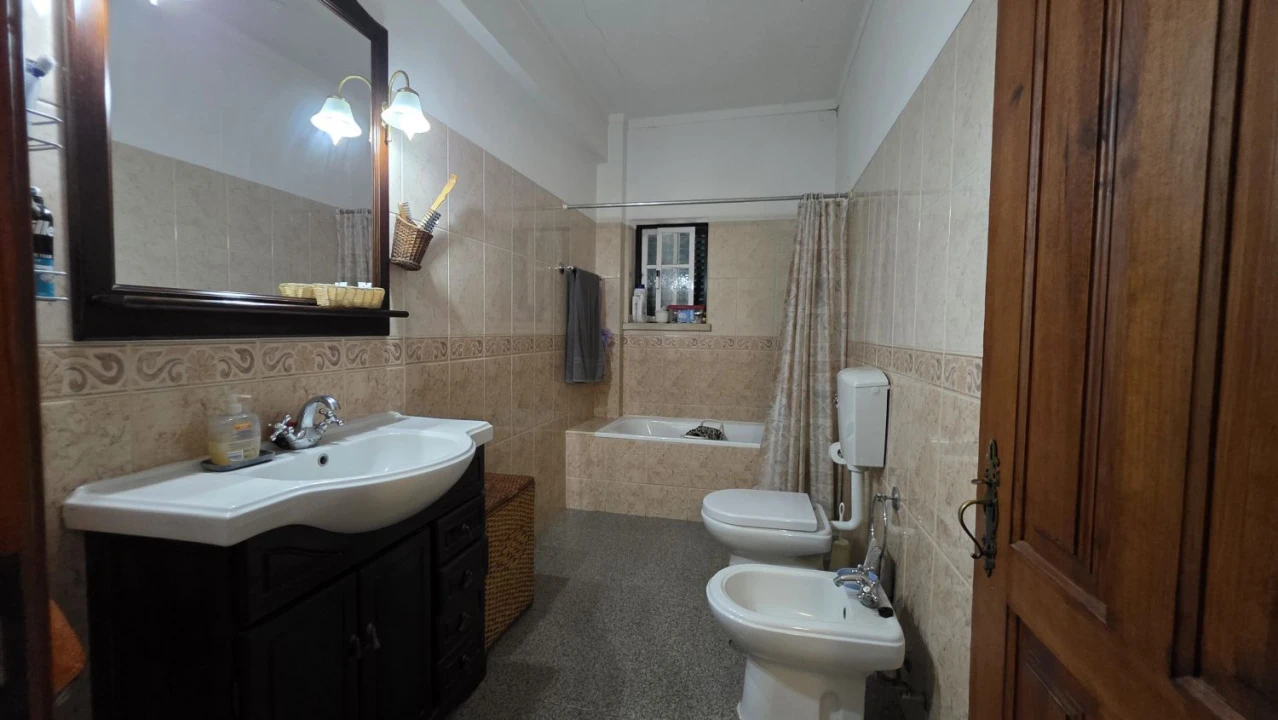 Moradia T7 para Venda em Serra e Junceira Foto 21