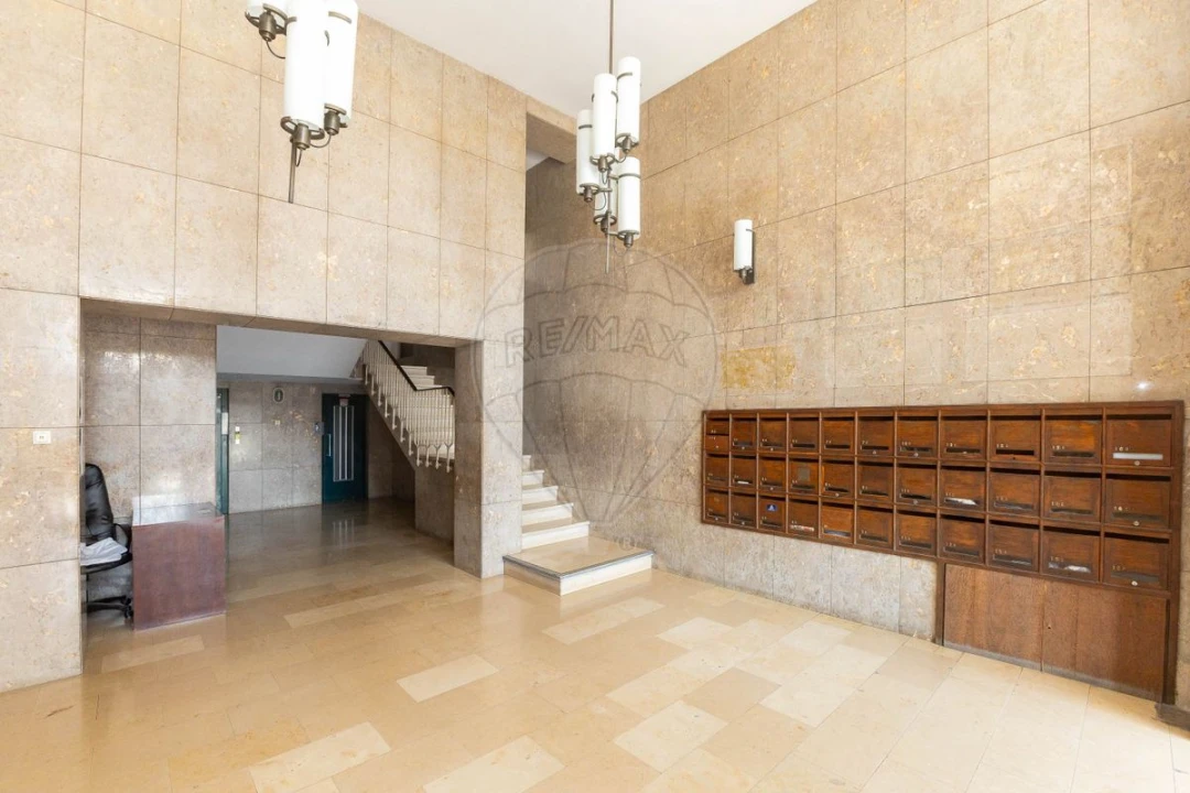 Apartamento T5 para Venda em Cedofeita, Santo Ildefonso, Sé, Miragaia, São Nicolau e Vitória Foto 12