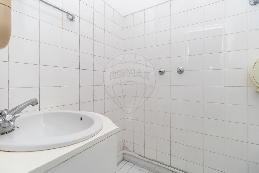 Apartamento T5 para Venda em Cedofeita, Santo Ildefonso, Sé, Miragaia, São Nicolau e Vitória Foto 24