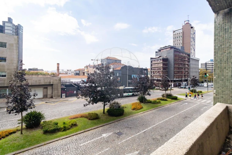 Apartamento T5 para Venda em Cedofeita, Santo Ildefonso, Sé, Miragaia, São Nicolau e Vitória Foto 35