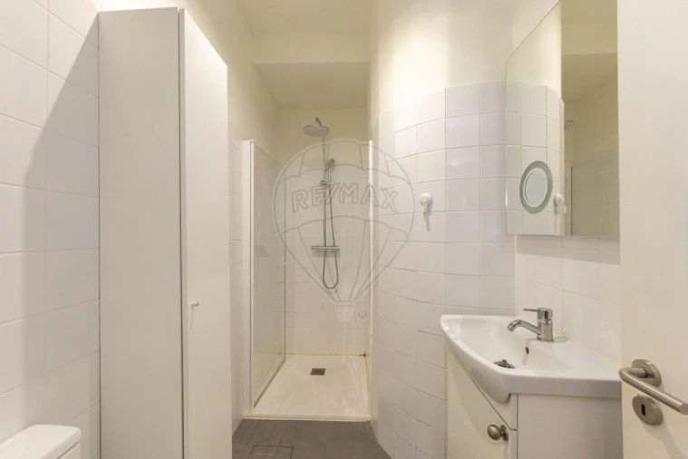 Apartamento T5 para Venda em Cedofeita, Santo Ildefonso, Sé, Miragaia, São Nicolau e Vitória Foto 17