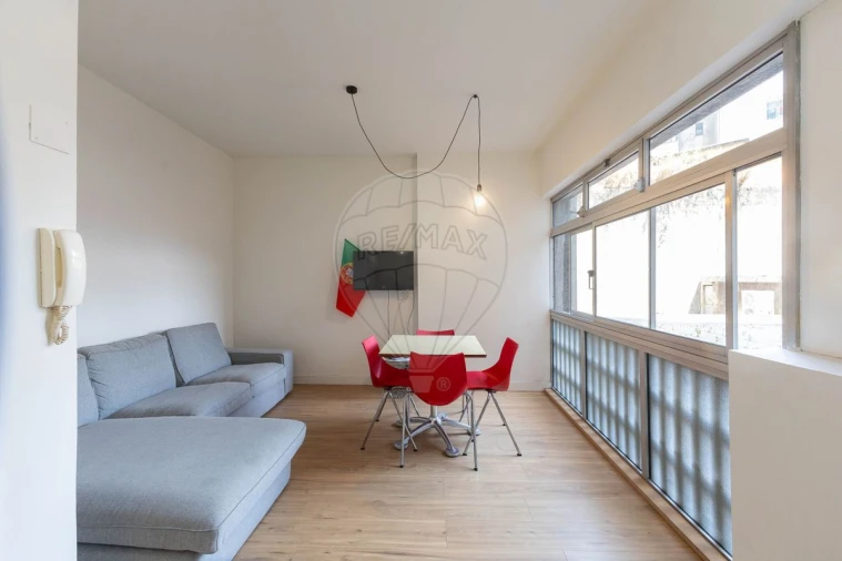 Apartamento T5 para Venda em Cedofeita, Santo Ildefonso, Sé, Miragaia, São Nicolau e Vitória Foto 5