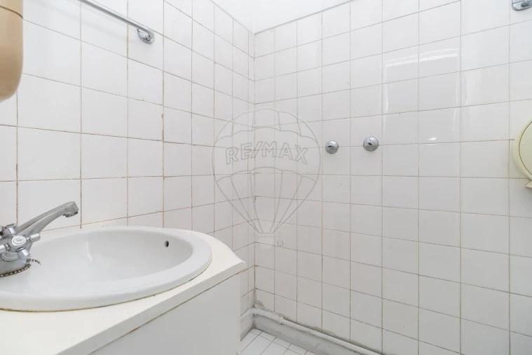 Apartamento T5 para Venda em Cedofeita, Santo Ildefonso, Sé, Miragaia, São Nicolau e Vitória Foto 24