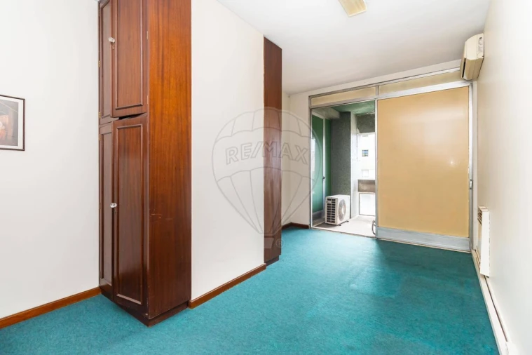 Apartamento T5 para Venda em Cedofeita, Santo Ildefonso, Sé, Miragaia, São Nicolau e Vitória Foto 28