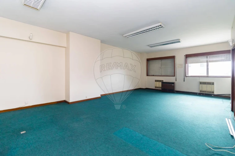 Apartamento T5 para Venda em Cedofeita, Santo Ildefonso, Sé, Miragaia, São Nicolau e Vitória Foto 30