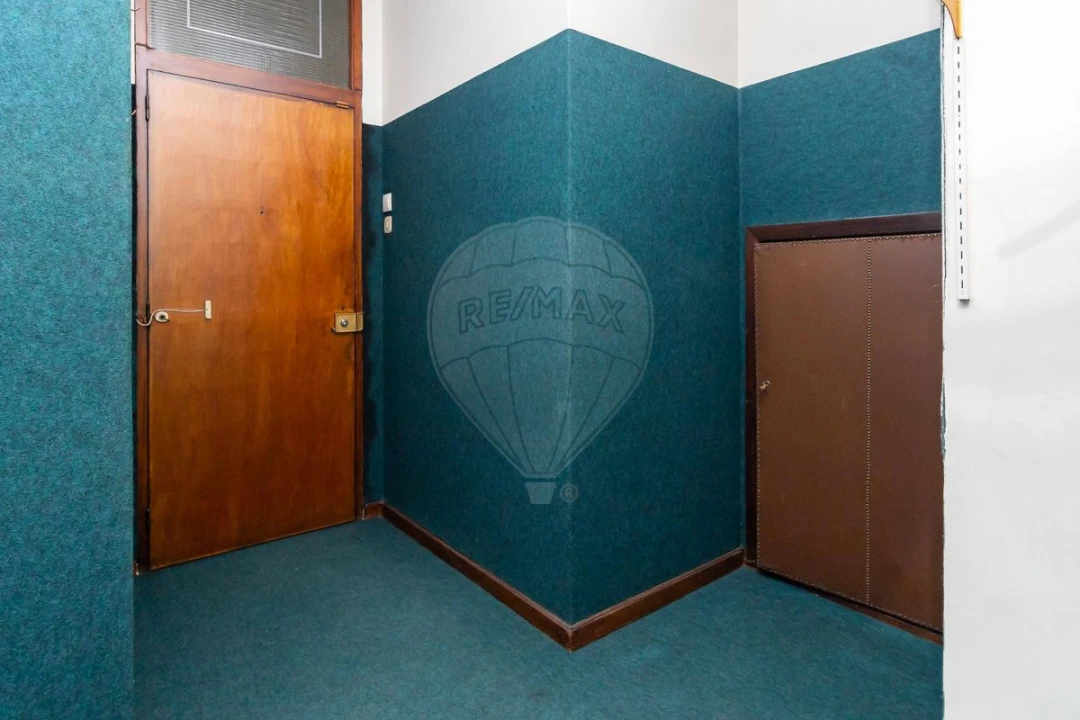 Apartamento T5 para Venda em Cedofeita, Santo Ildefonso, Sé, Miragaia, São Nicolau e Vitória Foto 25