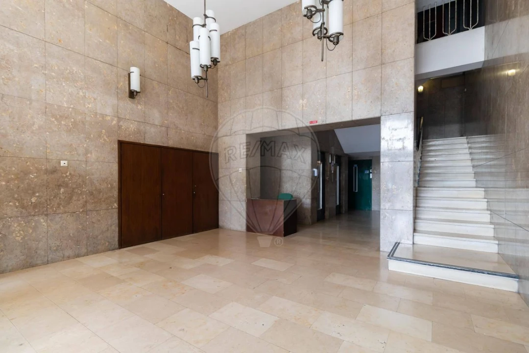 Apartamento T5 para Venda em Cedofeita, Santo Ildefonso, Sé, Miragaia, São Nicolau e Vitória Foto 31