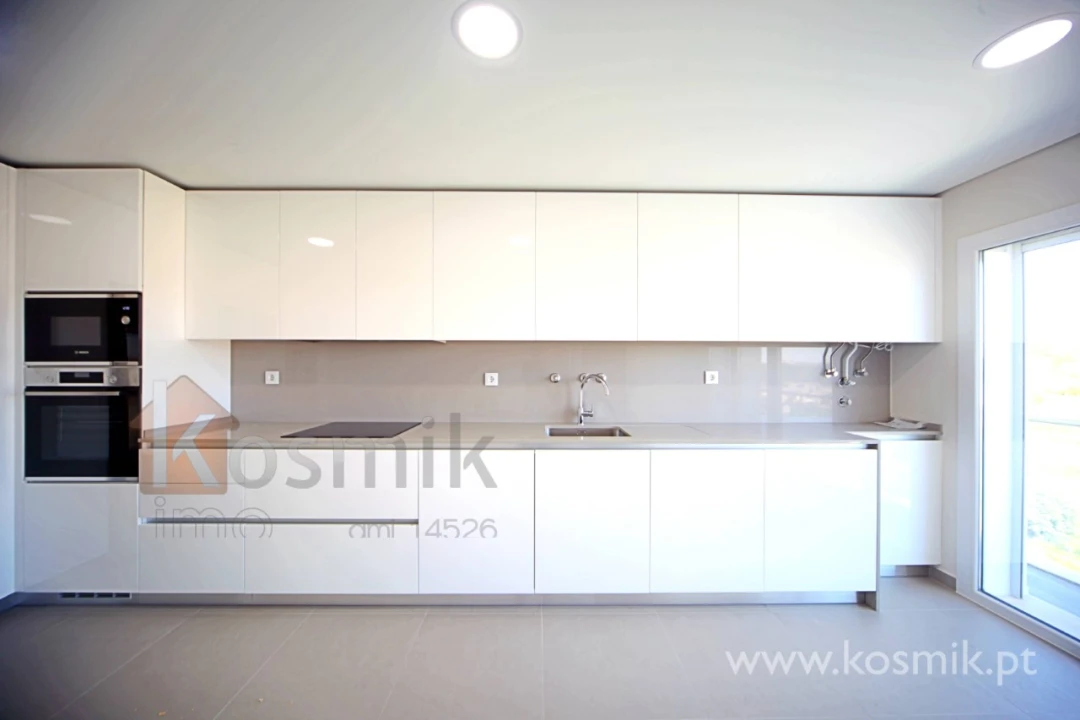Apartamento T4 para Venda em Santo António dos Cavaleiros e Frielas Foto 62