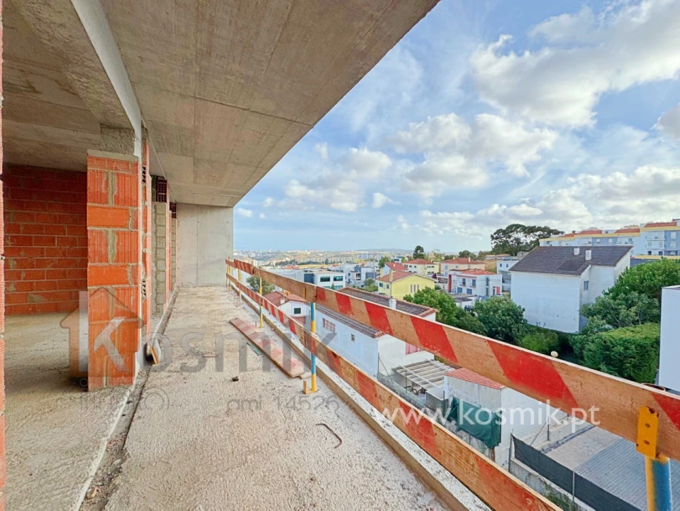 Apartamento T4 para Venda em Santo António dos Cavaleiros e Frielas Foto 75