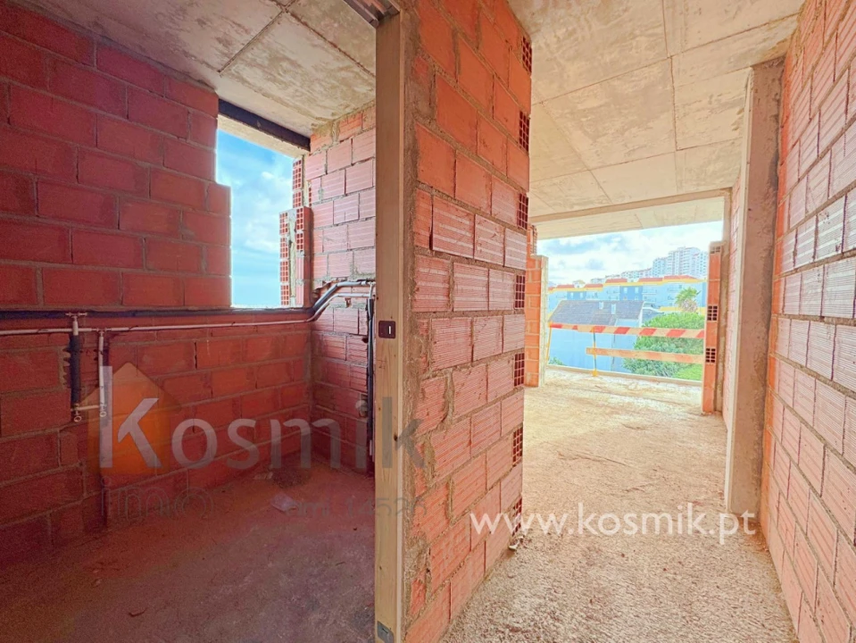 Apartamento T4 para Venda em Santo António dos Cavaleiros e Frielas Foto 76