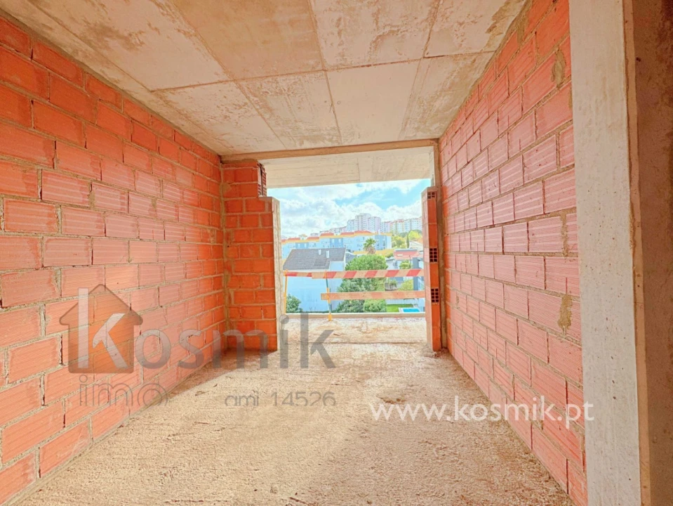 Apartamento T4 para Venda em Santo António dos Cavaleiros e Frielas Foto 77