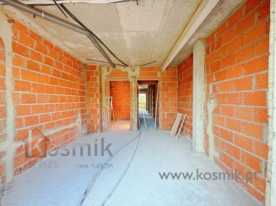 Apartamento T4 para Venda em Santo António dos Cavaleiros e Frielas Foto 34
