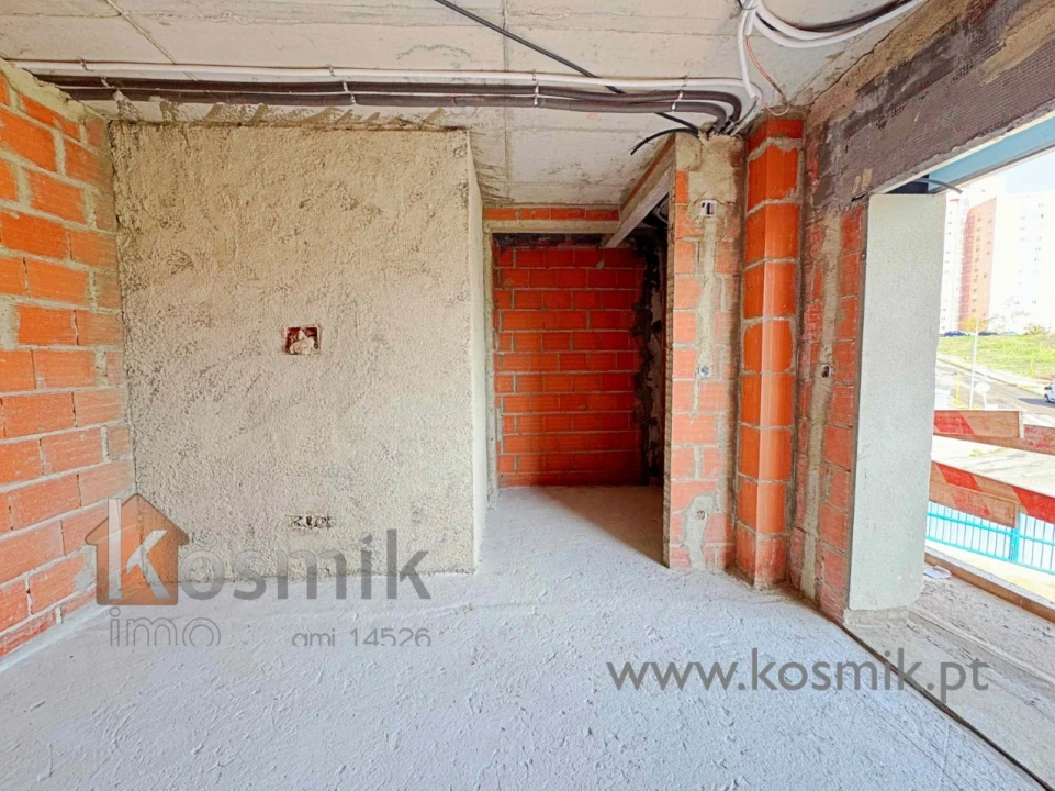 Apartamento T4 para Venda em Santo António dos Cavaleiros e Frielas Foto 37