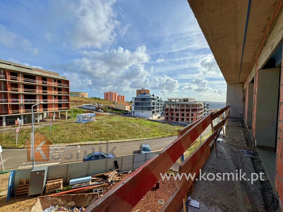 Apartamento T4 para Venda em Santo António dos Cavaleiros e Frielas Foto 38