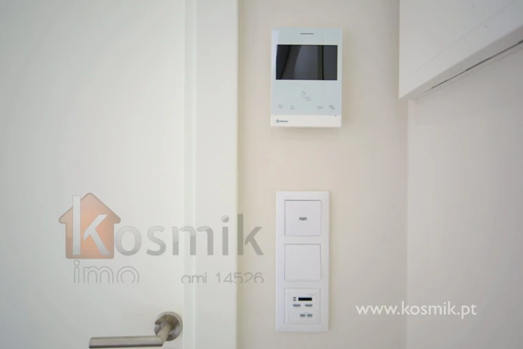 Apartamento T4 para Venda em Santo António dos Cavaleiros e Frielas Foto 68