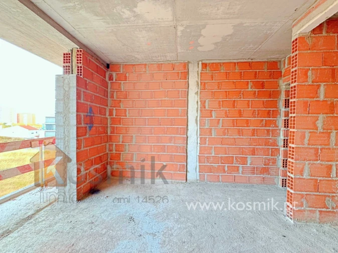 Apartamento T4 para Venda em Santo António dos Cavaleiros e Frielas Foto 79