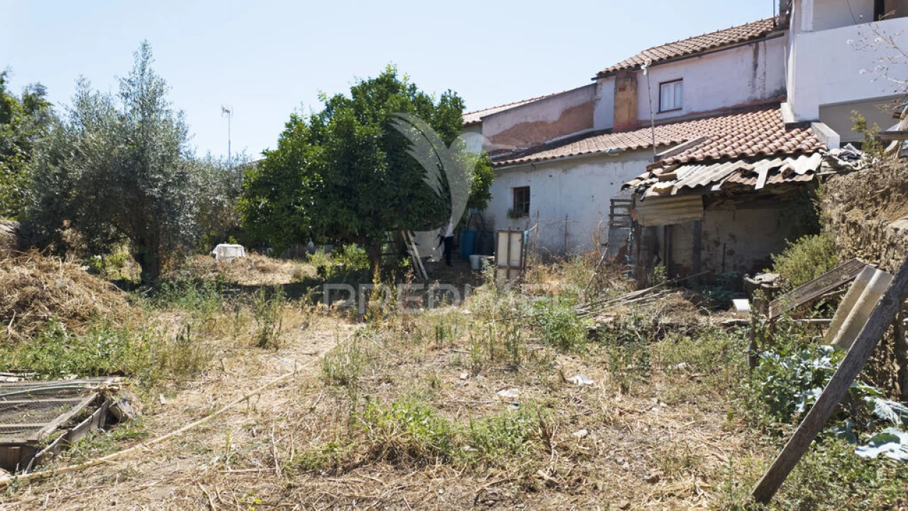 Moradia T4 para Venda em Vale de Santiago Foto 20