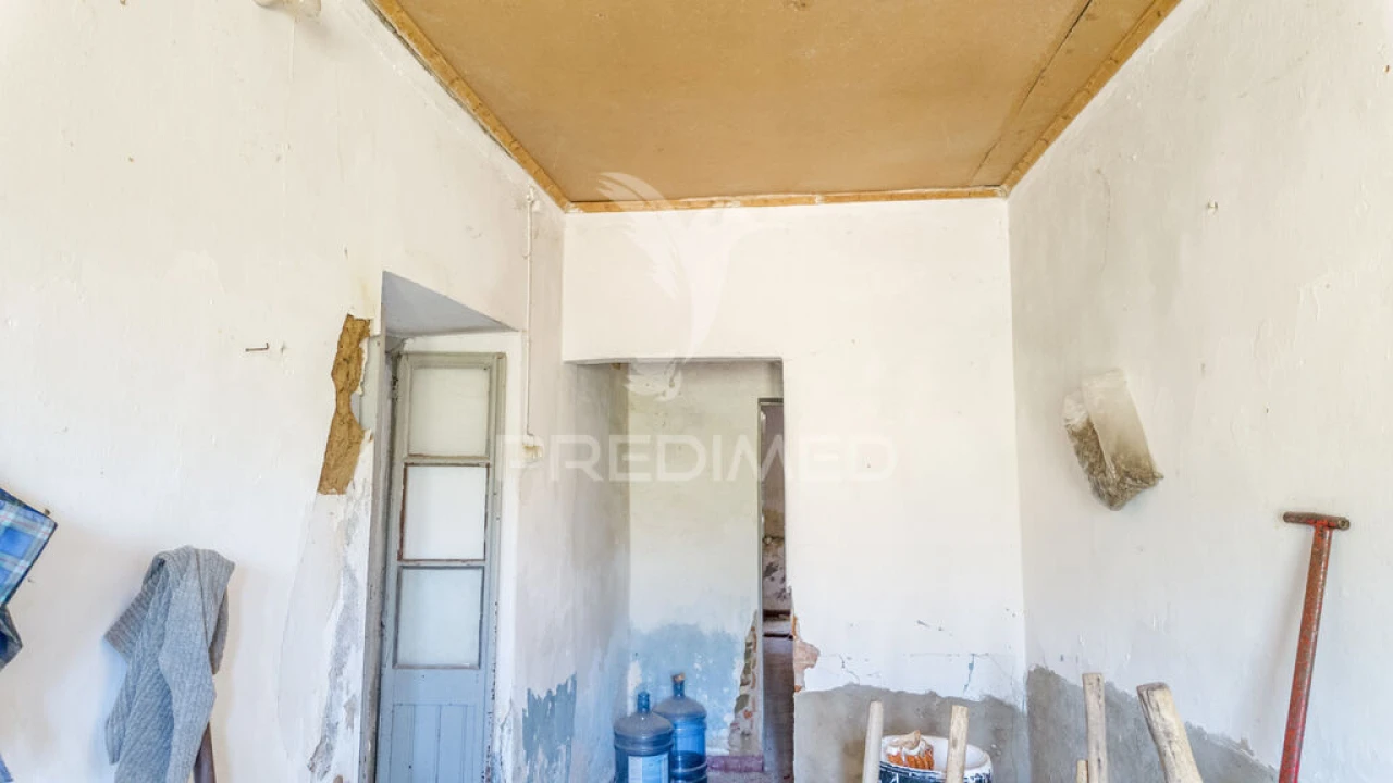 Moradia T4 para Venda em Vale de Santiago Foto 7